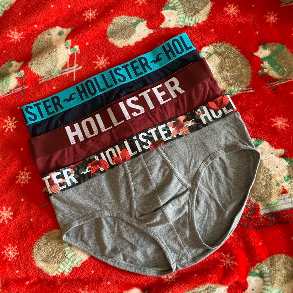 3 pack Hollister briefs